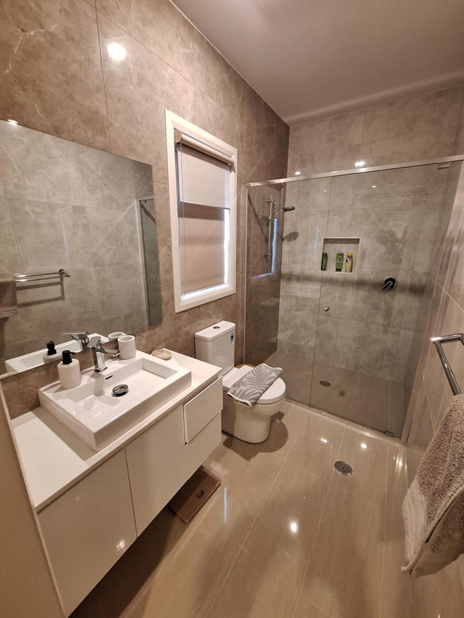 Serene Holiday Home-4 Bedroom Ensuite Home Canberra Luaran gambar