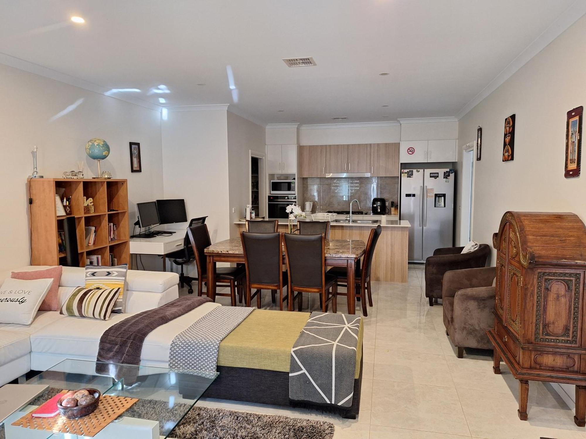 Serene Holiday Home-4 Bedroom Ensuite Home Canberra Luaran gambar